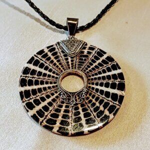 Natural Shell Sterling Silver Spider Pendant Leather Necklace